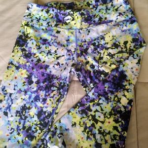 Calvin Klein Performance Cropped Leggings.